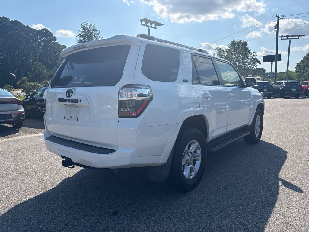 Used 2021 Toyota 4Runner SR5 Premium w/ Moonroof Package AWD/4WD image 5
