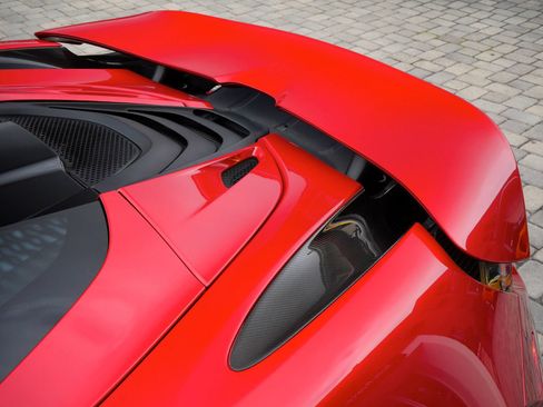Used 2020 McLaren 720S Performance RWD image 23