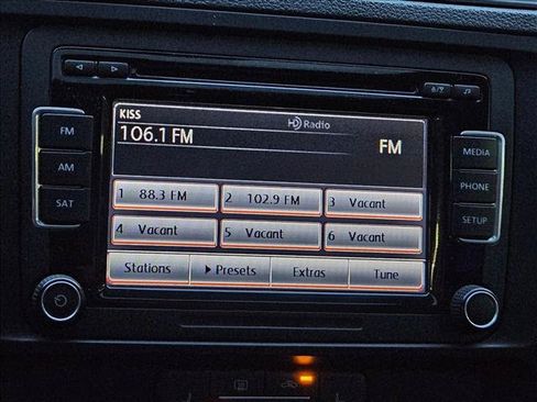 Used 2015 Volkswagen Jetta SE FWD image 10