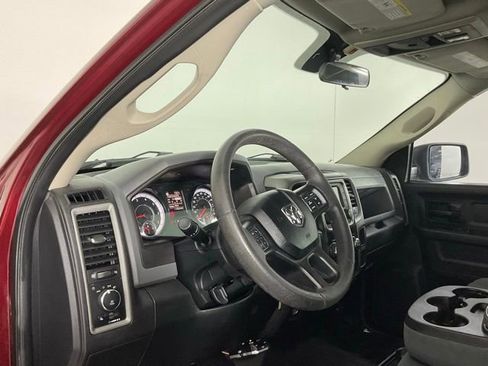 Used 2018 RAM 1500 Express image 12