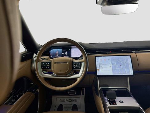 Certified 2025 Land Rover Range Rover Long Wheelbase SE AWD/4WD image 23
