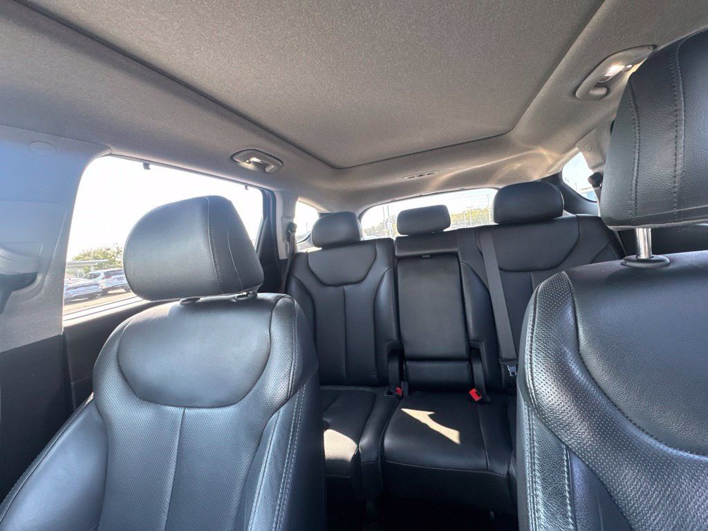 Used 2020 Hyundai Santa Fe Limited FWD image 13