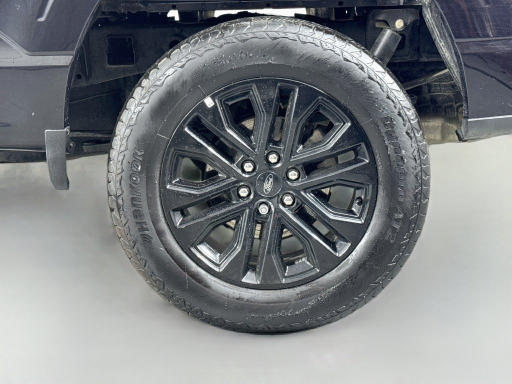 Used 2025 Ford F150 Lariat AWD/4WD image 12