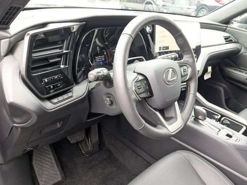 Used 2026 Lexus TX 350 TX 350 Premium image 16