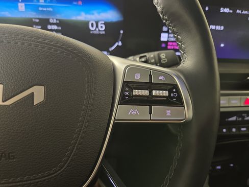 Used 2024 Kia Telluride SX Prestige X-Line AWD/4WD image 18