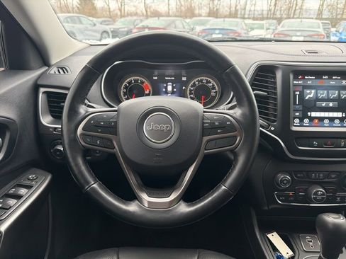 Used 2021 Jeep Cherokee Latitude Lux w/ Comfort/Convenience Group image 12