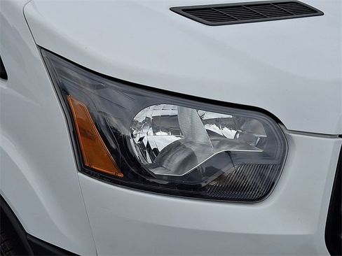 Used 2019 Ford Transit 350 XL image 11