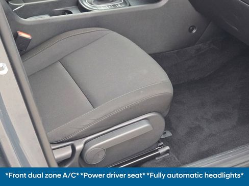 Certified 2025 Hyundai Kona SEL image 10