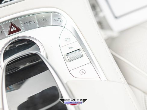 Used 2017 Mercedes-Benz S 550 4MATIC Sedan image 38
