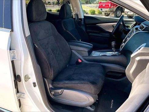 Used 2017 Nissan Murano S w/ Navigation Package image 8