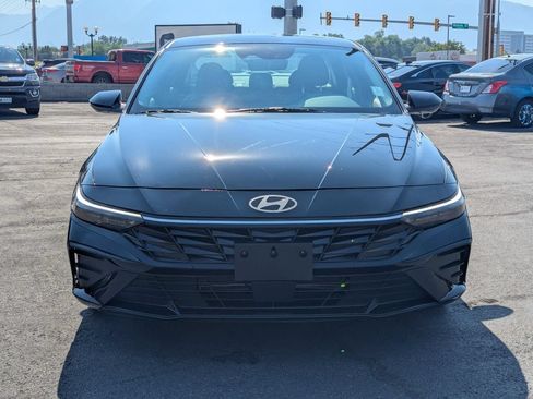 Used 2025 Hyundai Elantra SEL FWD image 10