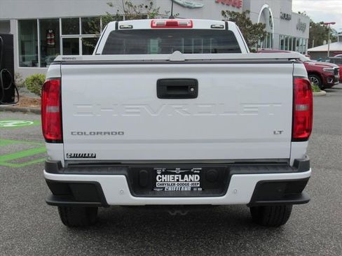 Used 2022 Chevrolet Colorado LT w/ Fleet Safety Package image 4