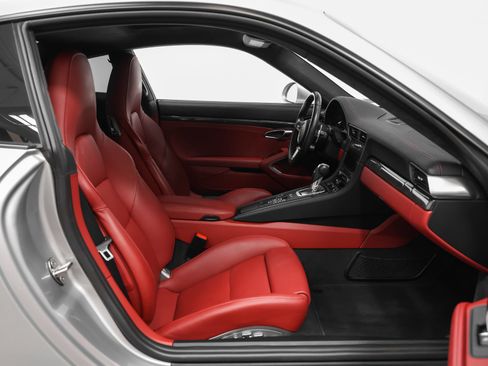 Certified 2017 Porsche 911 Turbo S AWD/4WD image 34