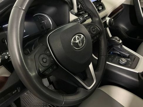 Used 2019 Toyota RAV4 Limited w/ All Weather Liner Package AWD/4WD image 21