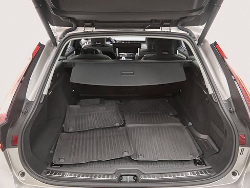 New 2026 Volvo V90 B6 Cross Country Ultra w/ Climate Package image 12