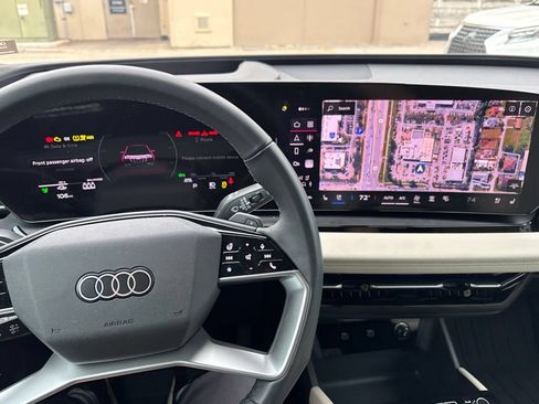 Used 2025 Audi Q6 e-tron Prestige AWD/4WD image 21