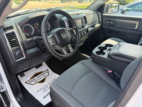 Used 2021 RAM 1500 Classic SLT RWD image 14