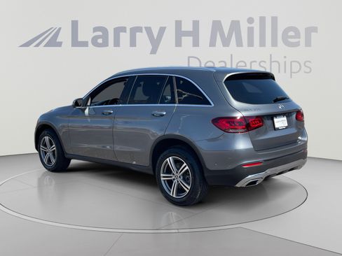 Used 2022 Mercedes-Benz GLC 300 w/ Premium Package Lite image 3