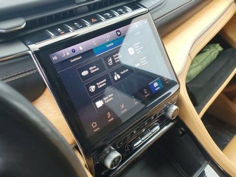 Certified 2021 Jeep Grand Cherokee L Summit image 19