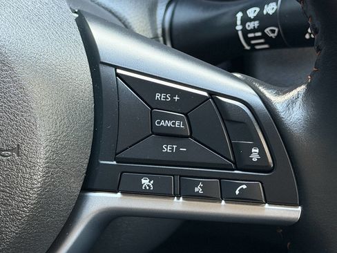 Used 2022 Nissan Sentra SR w/ SR Premium Package FWD image 25