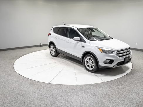 Used 2019 Ford Escape SE AWD/4WD image 28