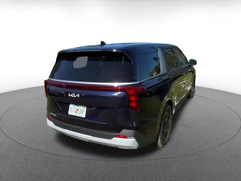 Used 2026 Kia Carnival FWD image 15