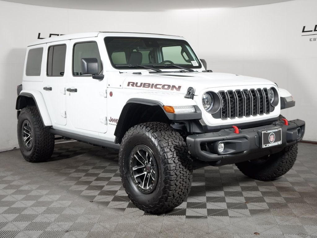 Used 2025 Jeep Wrangler Unlimited Rubicon AWD/4WD image 7