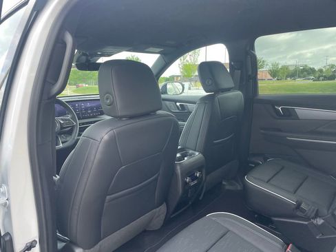 New 2026 Buick Enclave Sport Touring w/ Power Package FWD image 23