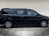 Used 2019 Dodge Grand Caravan SXT image 2