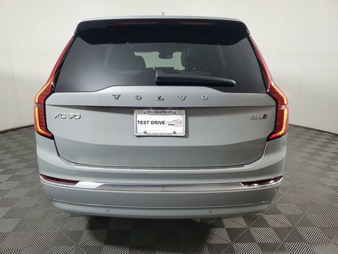 Used 2026 Volvo XC90 B6 Plus w/ Protection Package Premier AWD/4WD image 7