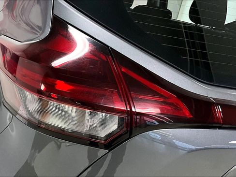 Used 2022 Nissan Kicks S image 30