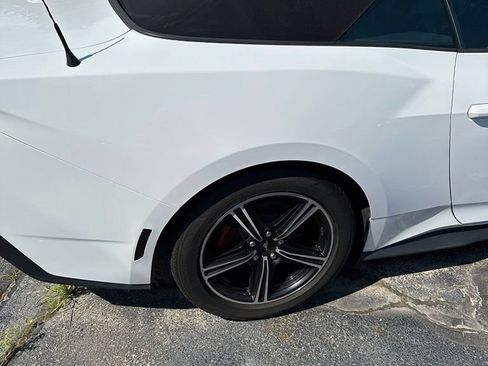 Used 2024 Ford Mustang Convertible RWD image 5