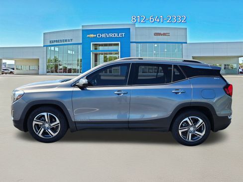 Used 2020 GMC Terrain SLT w/ Preferred Package image 4