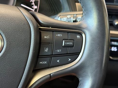 Used 2024 Lexus UX 250h F Sport FWD image 27