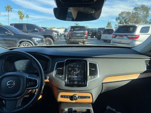 Used 2021 Volvo XC90 T8 Inscription Expression w/ Protection Package Premier image 9