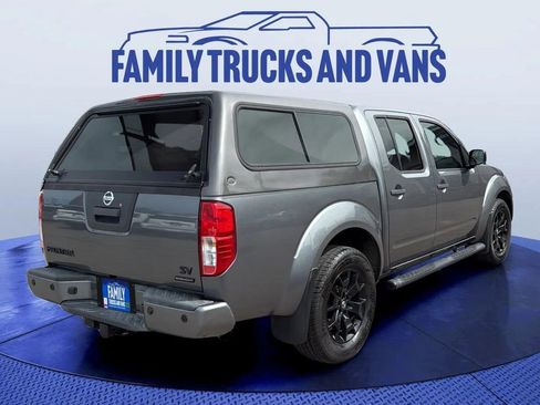 Used 2018 Nissan Frontier SV w/ Value Truck Package RWD image 5