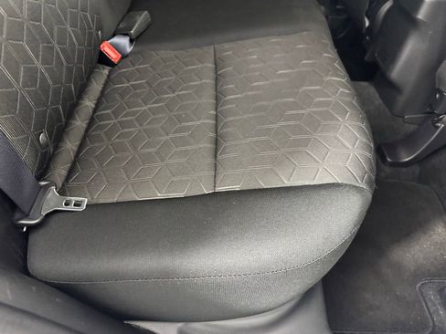 Used 2023 Mitsubishi Outlander Sport ES AWD/4WD image 32