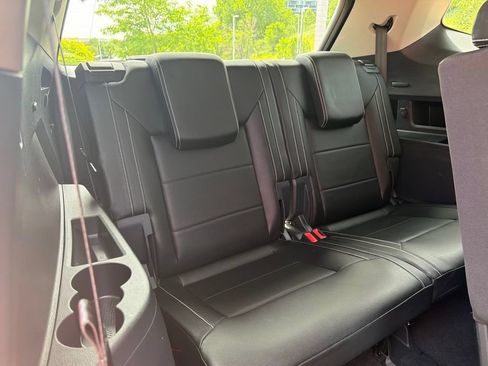 Used 2023 Volkswagen Atlas SE w/ Black Wheel Package AWD/4WD image 34