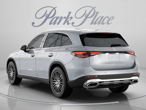 Used 2026 Mercedes-Benz GLC 300 image 14