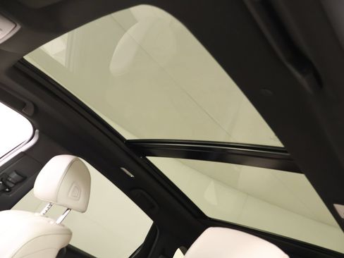 Used 2025 Acura RDX SH-AWD image 15