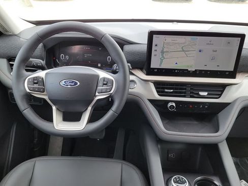New 2026 Ford Explorer Active image 9