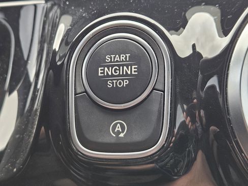 Certified 2021 Mercedes-Benz GLA 250 image 29
