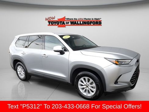 Certified 2025 Toyota Grand Highlander AWD image 14