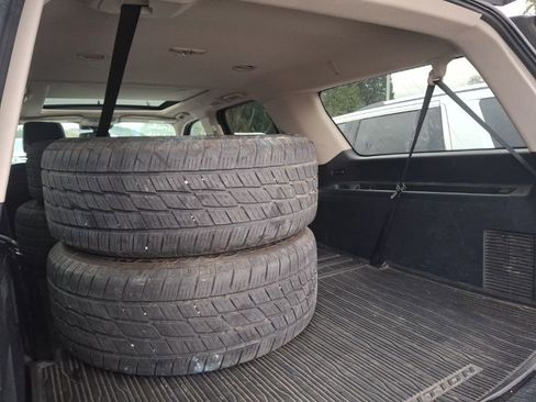 Used 2024 Ford Expedition Max XLT image 9