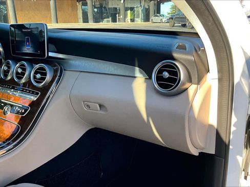 Used 2017 Mercedes-Benz C 300 Sedan image 19