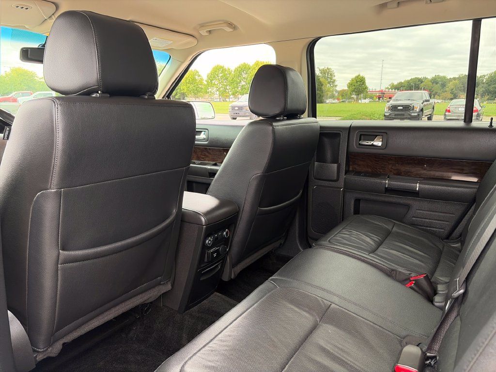 Used 2018 Ford Flex Limited AWD/4WD image 31