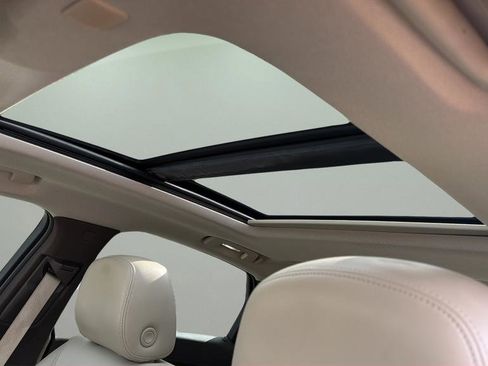 Used 2017 Cadillac XTS Luxury w/ Driver Awareness Package image 20