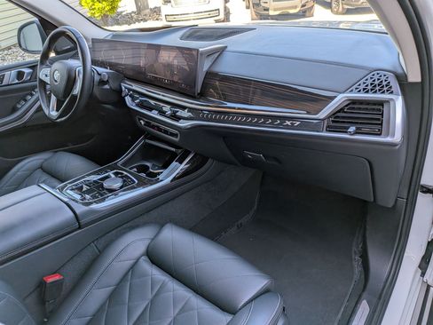 Used 2024 BMW X7 xDrive40i w/ Premium Package AWD/4WD image 33