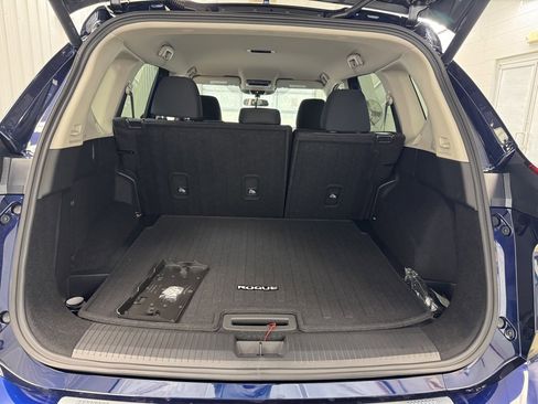 Certified 2026 Nissan Rogue SV image 22