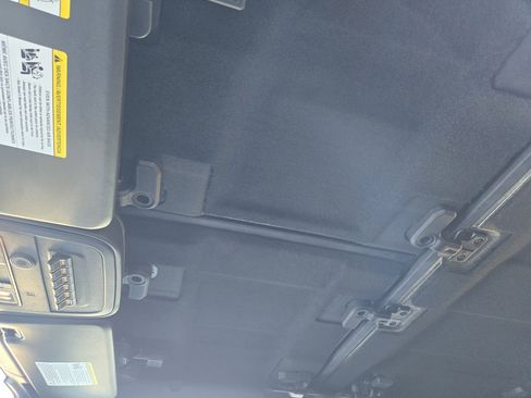 Used 2023 Ford Bronco Badlands image 19